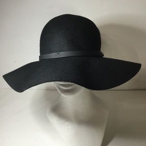 Women’s Black Wool Wide Brim Floppy Hat